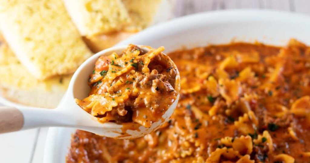 The Perfect Blend: Lasagna Meets Hamburger Helper